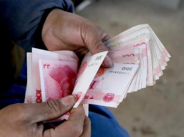 “这钱该不该还！”江苏常州，一男子向好友借22万，让15岁儿子一并在借款协议上签