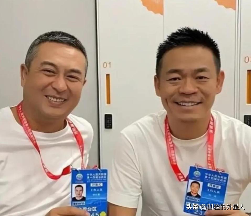 2009年，张嘉译买了七千万的豪宅，邀请孙浩来家里吃饭。突然，张嘉译说道：“浩子