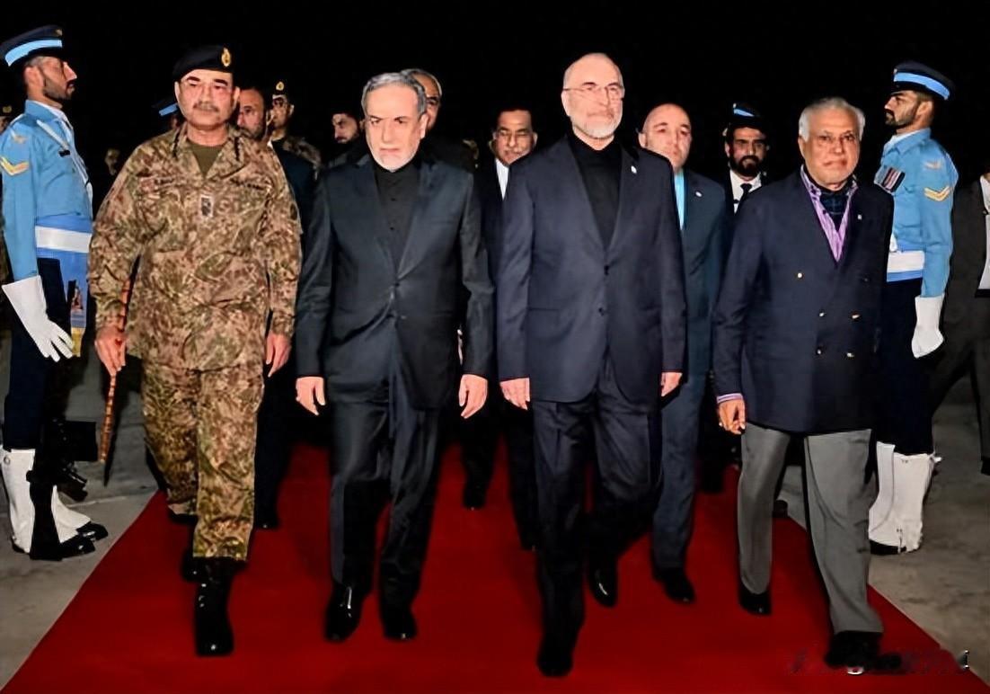 伊朗内部的矛盾似乎已经压不住了，由于“群龙无首”，各方势力似乎谁也不服谁！就连伊