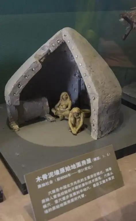 汉代木骨泥墙与夹棍墙是当时墙体加固的核心技术，依托木构架拉结、泥料填充压实的思路