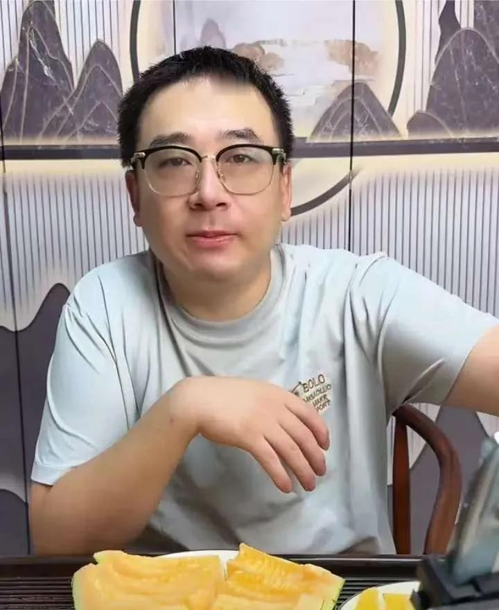 云昊说赢了，自己这一次赢了！博士生，博士生，波事剩。

希望别再有什么麻烦，大宝