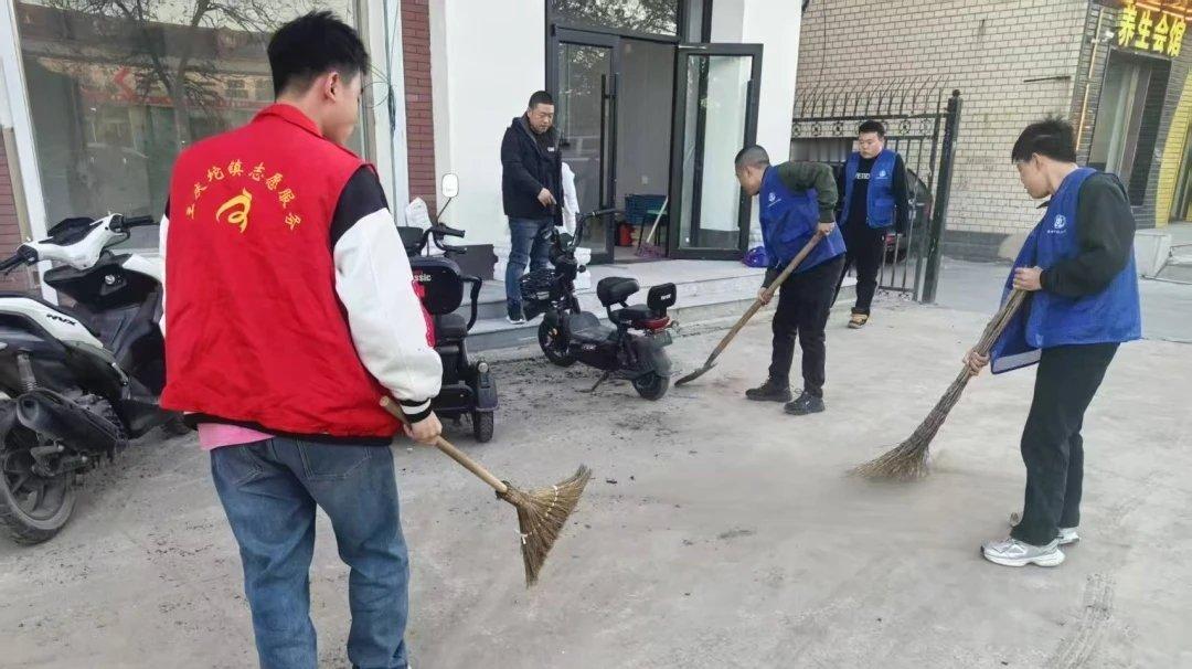 点赞天津 雷锋精神是永不褪色的精神坐标，是基层社会治理中凝聚人心的温暖力量。为传