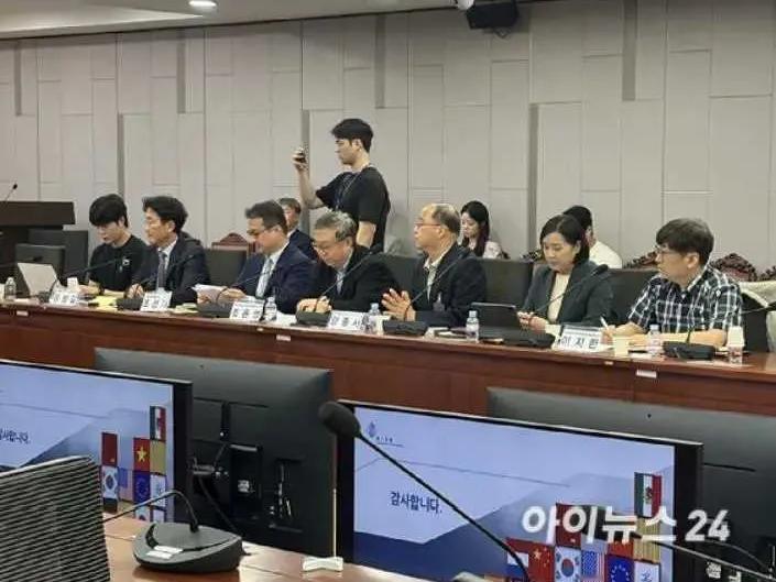 韩官员承认，特朗普坐不住了，要韩国联手遏华！

7月11日，路透社报道:“周五，