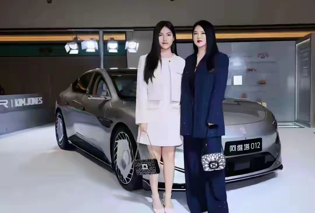 16岁的王诗龄终于听劝，换了新眉形后，网友直呼：美到认不出！ 