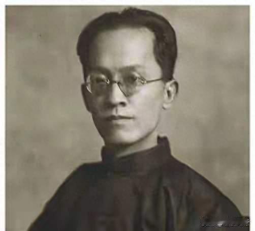 蒋介石的顶级智囊，三次看穿红军战略，为何最后惨死街头？