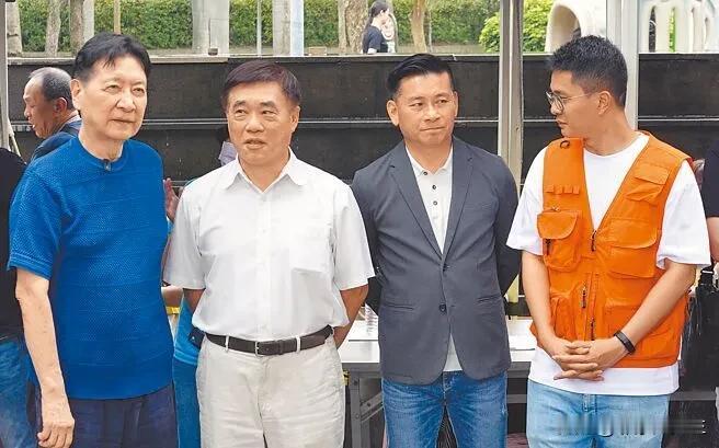 领表延2周郝龙斌出马机会增

国民党主席朱立伦宣布交棒，但党内看好的台中市长卢秀