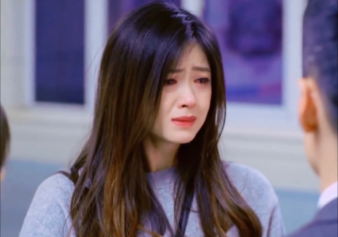 蒋欣的演技是不是应该给她热烈的掌声呢！演技真的很好，可仔细想想在娱乐圈这么年也没