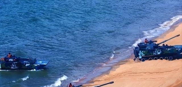 所谓拦截美国军火进岛是个陷阱，会引起三战，是一种妥协，自欺欺人，怯战的一表现。如