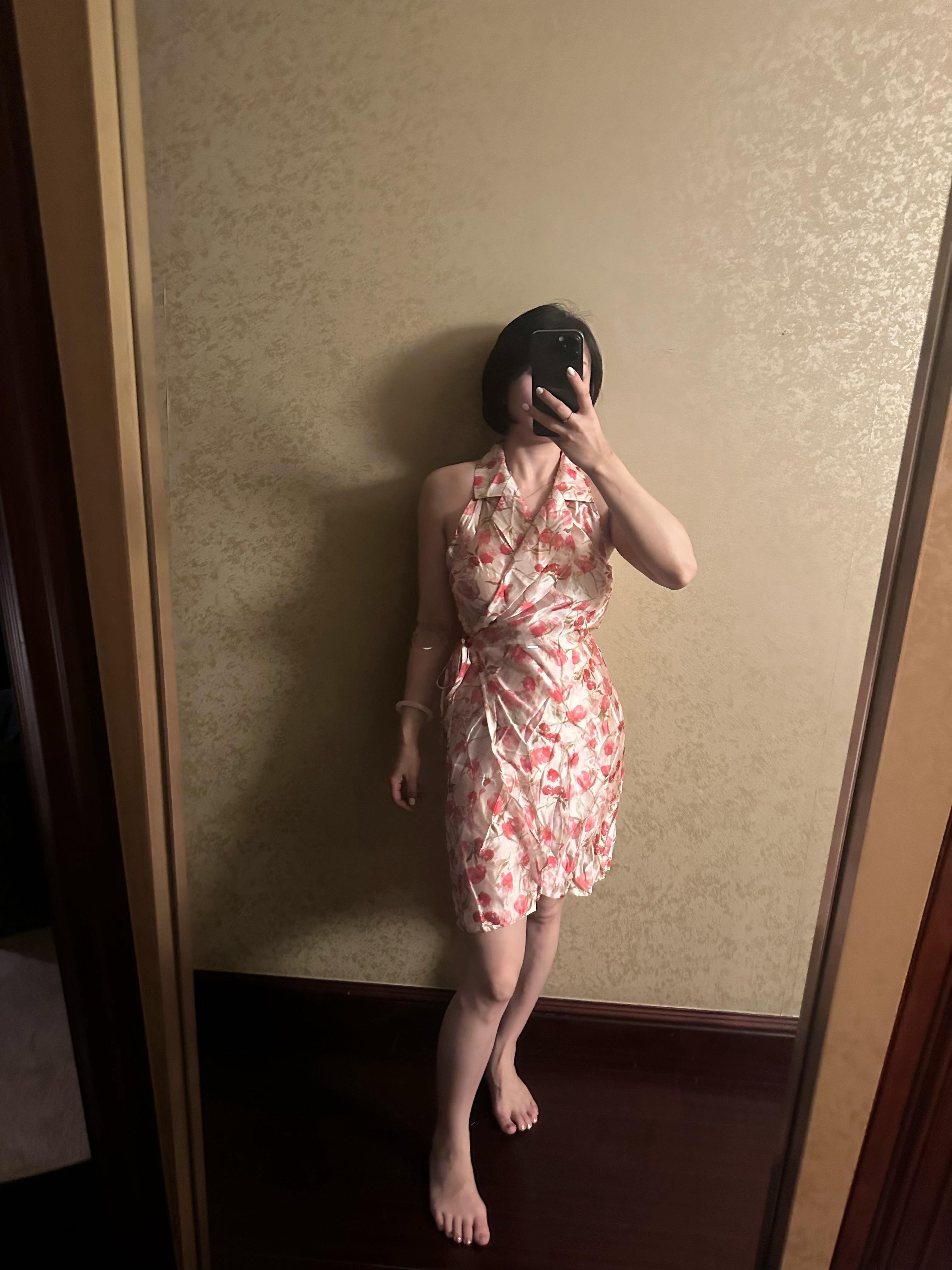 好喜欢这件！很嗲啊～但是，这件面料好难做！[微笑] ​​​