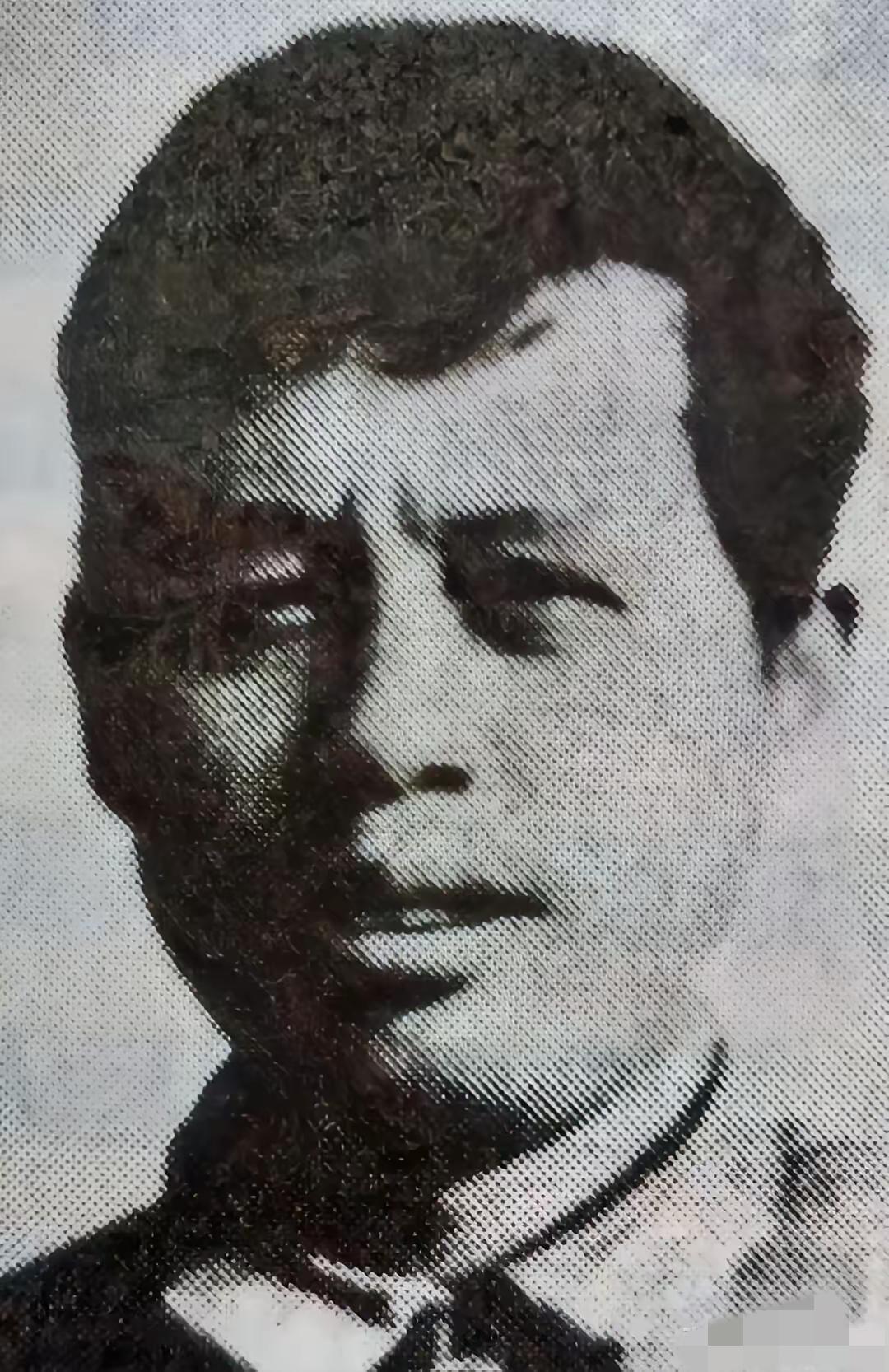 老山一等功臣潘家前烈士，江苏江都人，1955年3月生，1976年入伍，生前任67