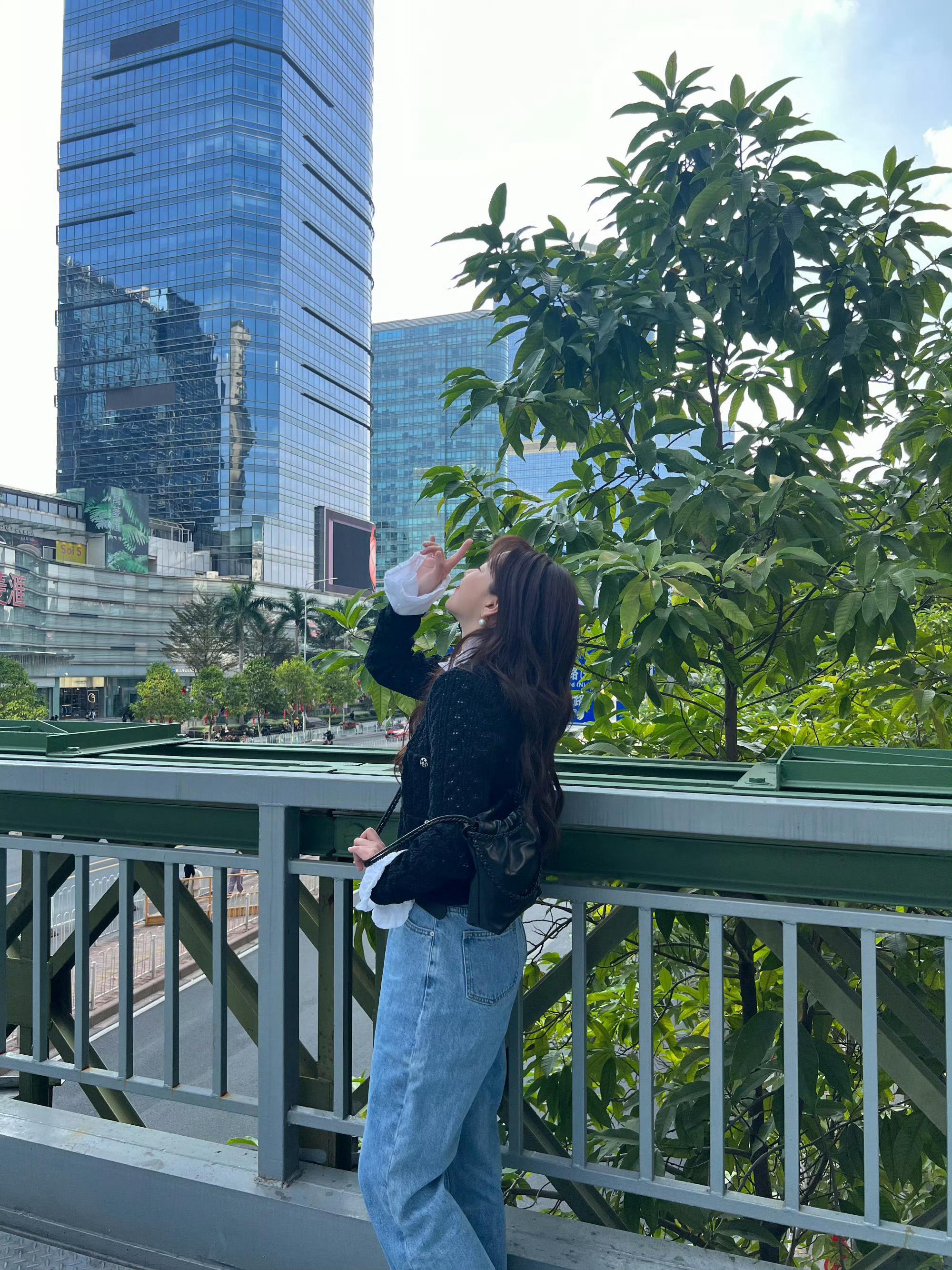 今天依旧是打工人的周一，阚清子和乔海伦我都爱