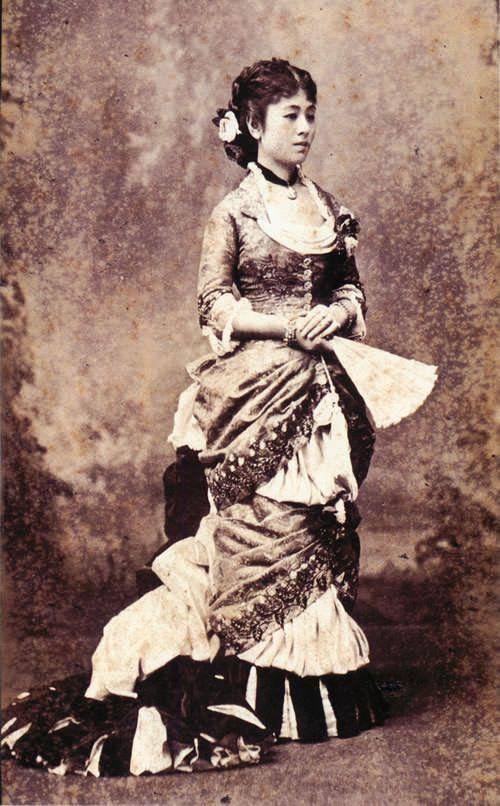 【来自投稿】明治时期被称为“鹿鸣馆之华”的三位美人——锅岛荣子，户田极子，陆奥亮