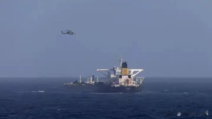 特朗普公然“抢船”！扣押中国油轮宣称“永久保留”，背后三重算计藏不住
 
202