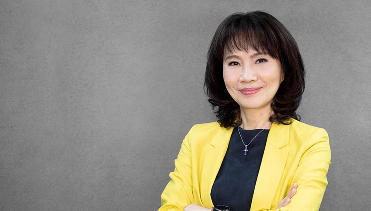 台湾省终于出个明白人，台媒体人陈凤馨：大陆之所以不打台湾省，不是因为我们官兵多么