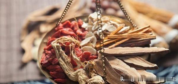 如何“降服”高血压？中医有妙招！
高血压病是现代医学的病名，古代中医无相应的疾病
