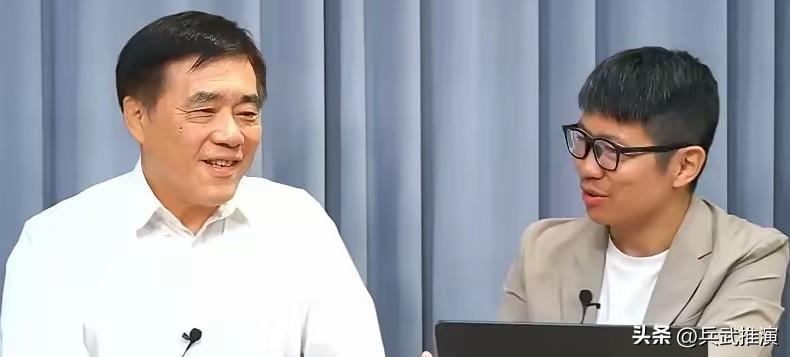国民党主席参选人郝龙斌今天上午在接受专访时表示，有人说他年龄太大是“老蓝男”，他