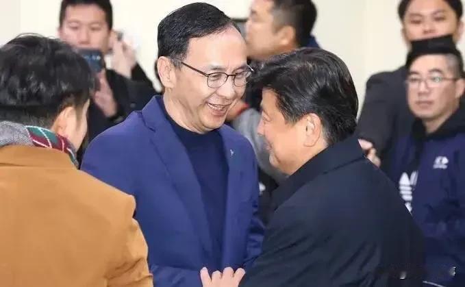 可以预见的是继马英九之后，傅崐萁已宣布访陆，大家呼声最高的中国国民党朱立伦也有可