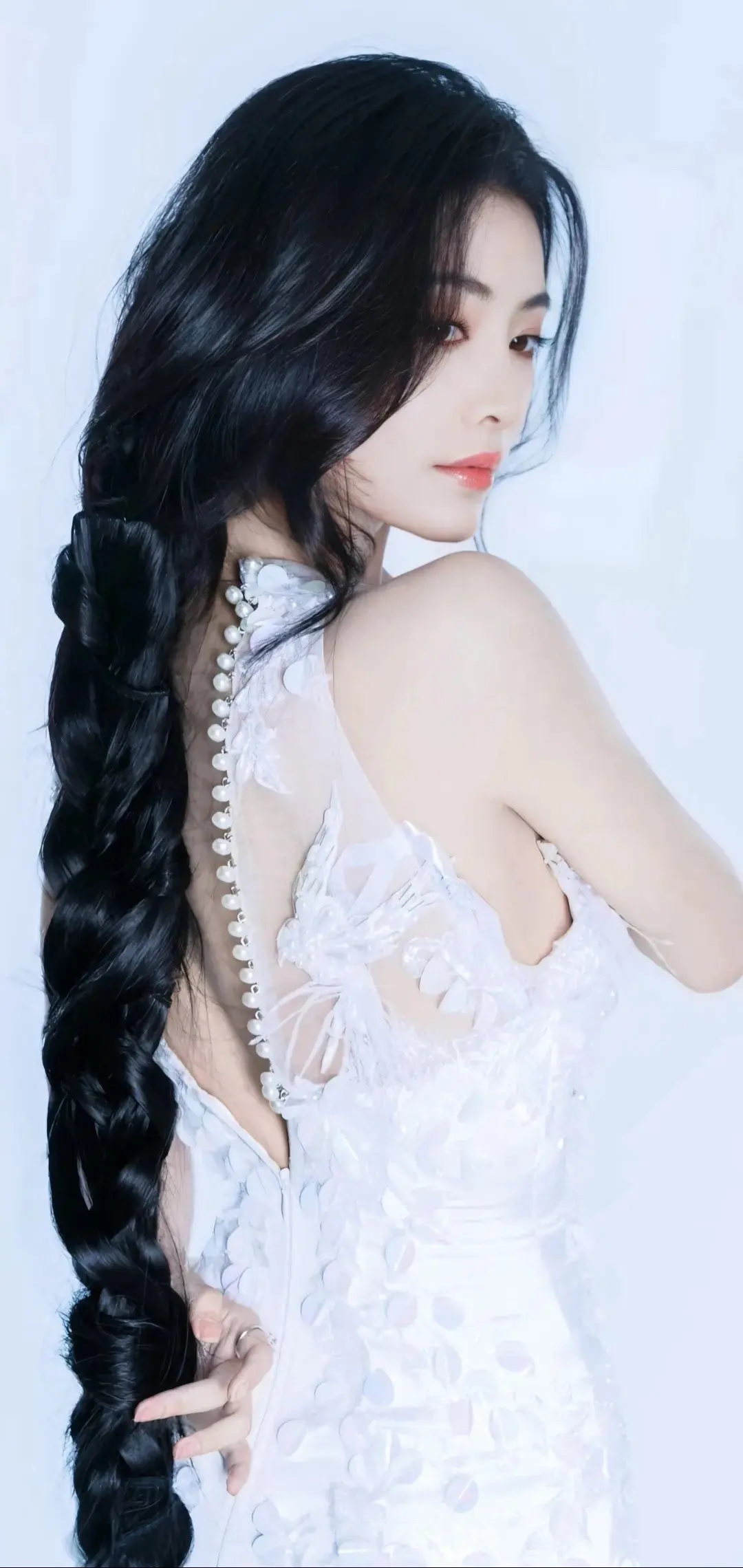 许佳琪  长发及腰