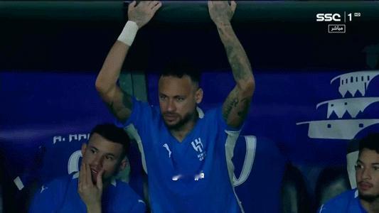 【GIF】半场比分新月3-1 ​​​