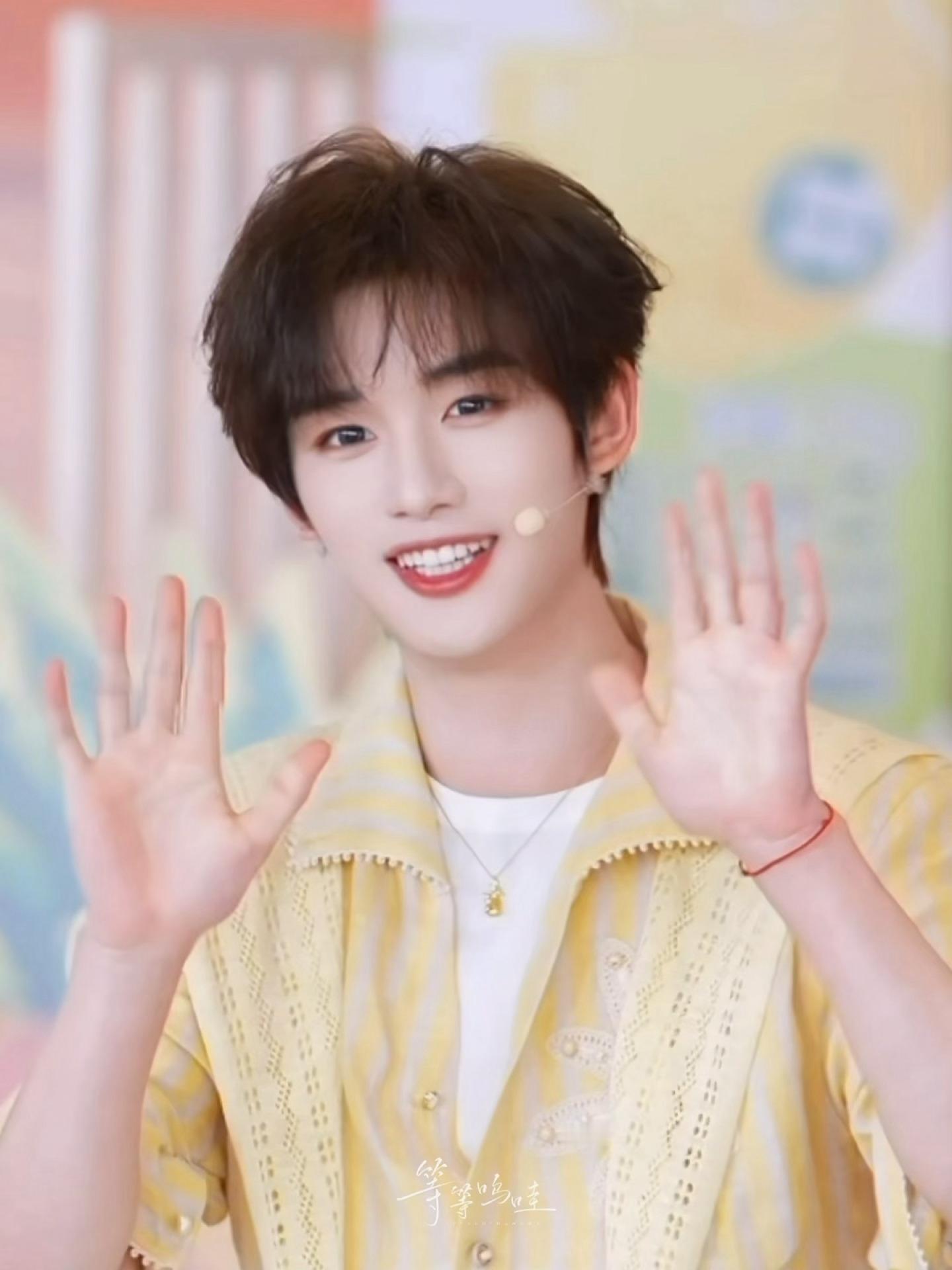 今日份怼脸美貌合集 太漂亮了我又要感叹（请打开bgm使用💛 ​​​