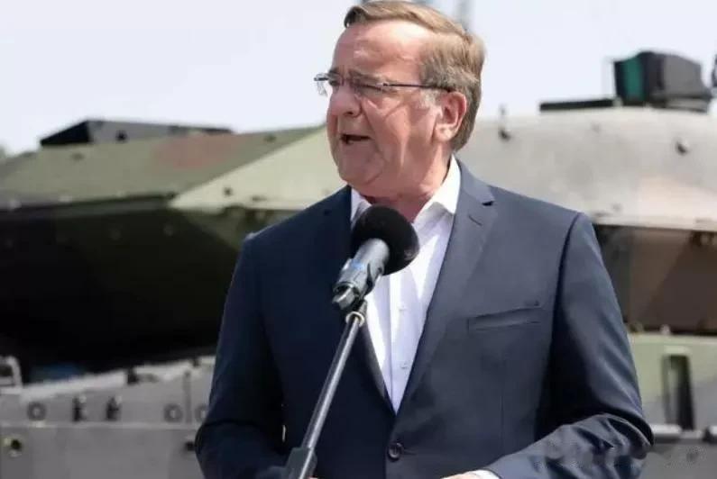 新时代“殖民地”？北约承诺在前，德国宣布在立陶宛永久驻军

来源:海峡快讯

在