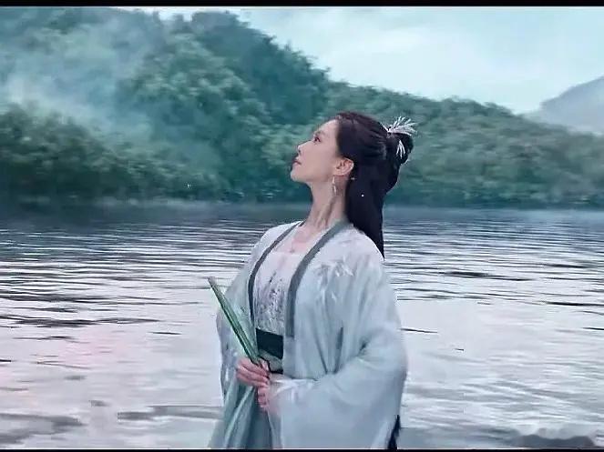 《淮水竹亭》争议多，熟人阵容也难撑。剧情魔改引不满，仅百木妖君获认可。 ​​​