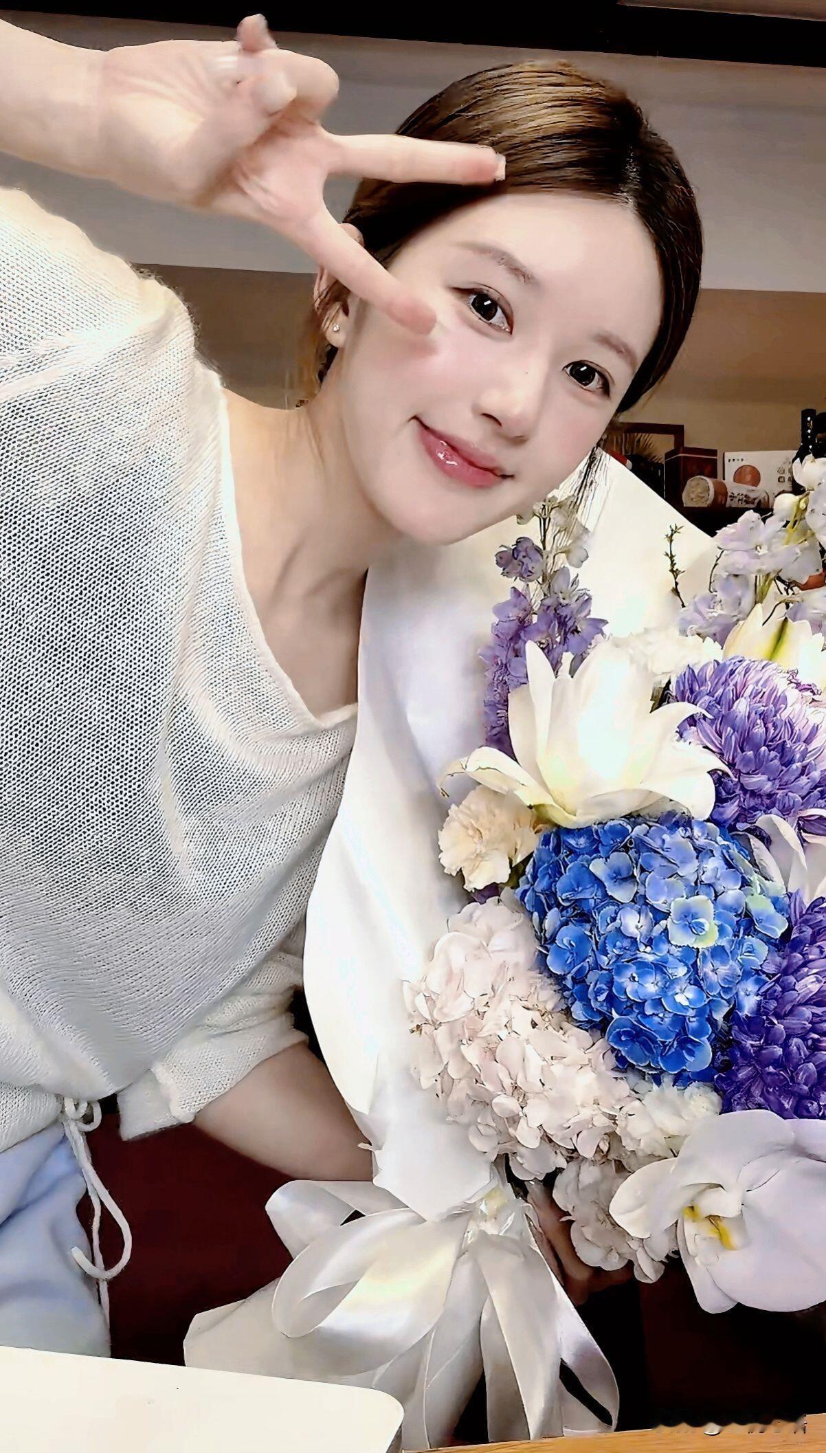 人民的声音盖过了铺天盖地的营销号
比起营销号，我更信普通人的笑容
看到赵露思的助