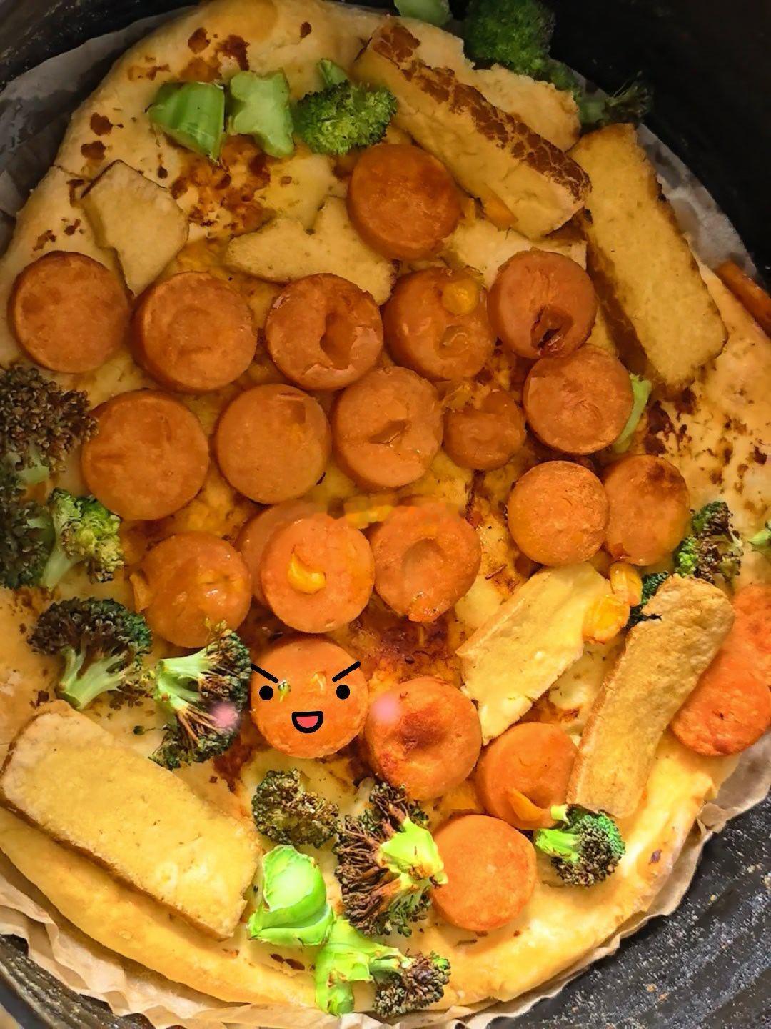 c烤的死面披萨🍕，因为我忘发面啦