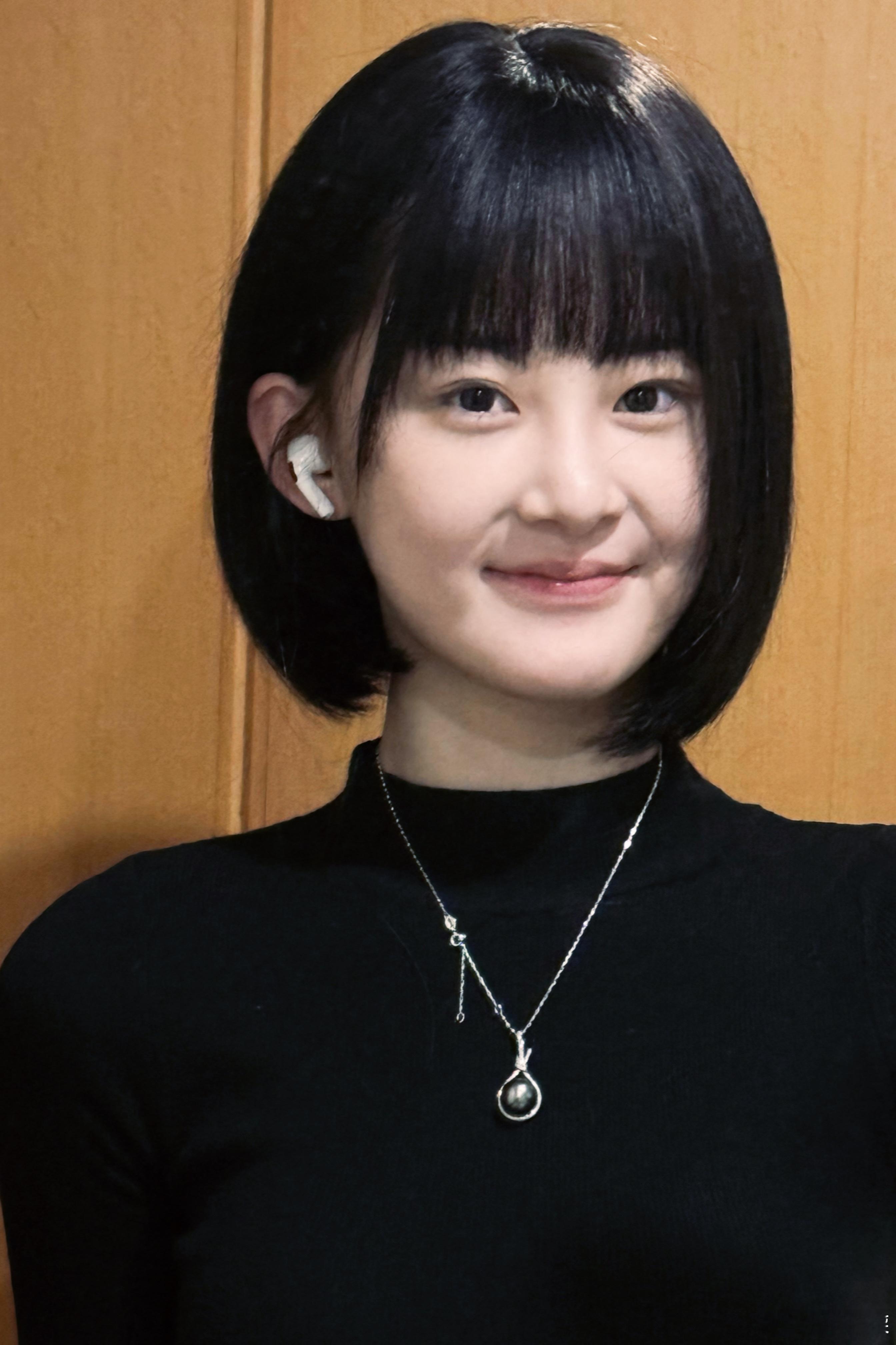 尝试一个新发型哈哈哈哈哈哈哈 ​​​