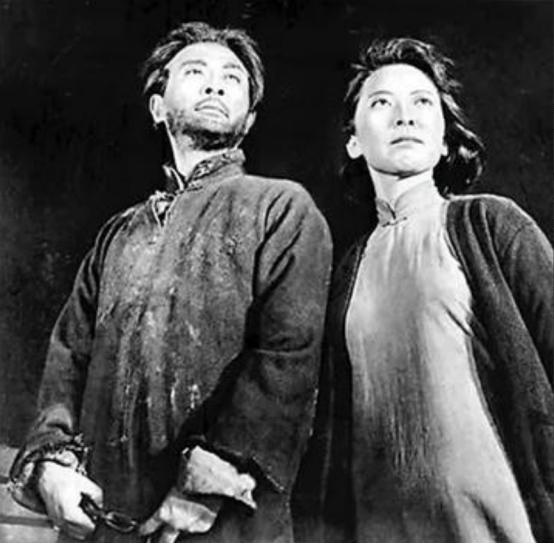 1967年，《红岩》的作者罗广斌从五楼一跃而下，年仅43岁，然而14年后，却有确