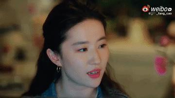 金鹰奖组委因为国籍原因，取消了刘亦菲的参选权！此举目的看上去是遵守金鹰奖评选规则