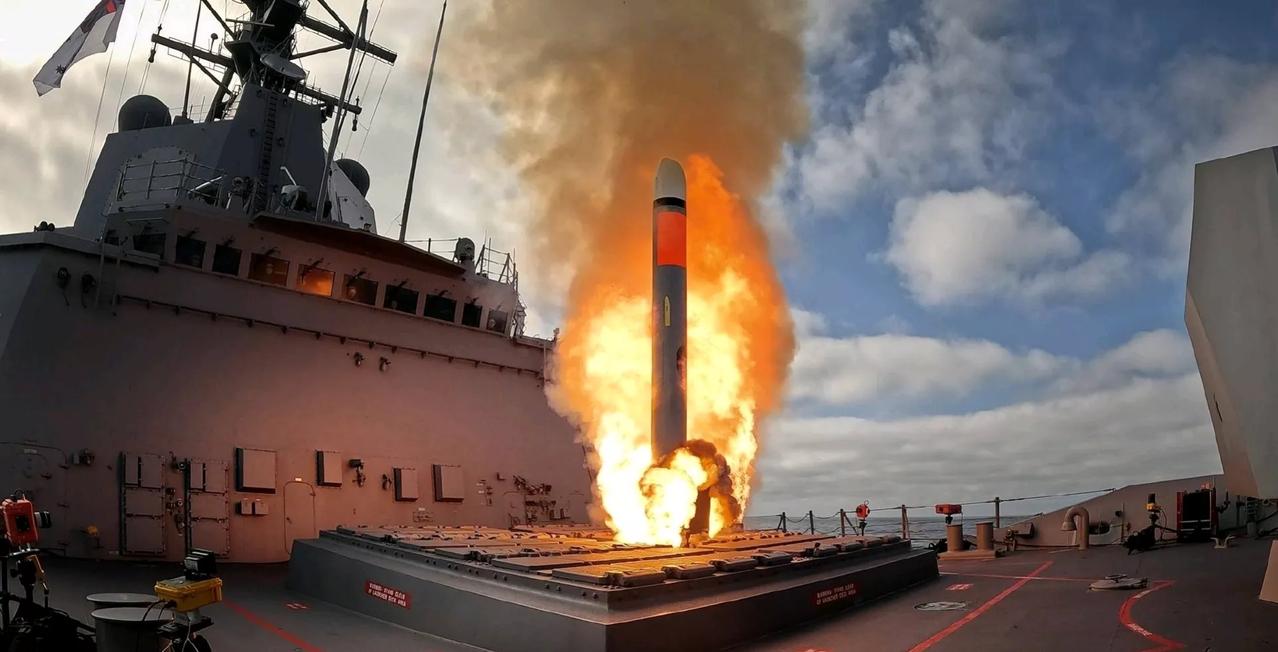 NBC报道，当地时间6日，战争部部长赫格塞斯表示，现阶段部署在波斯湾海域的美军特