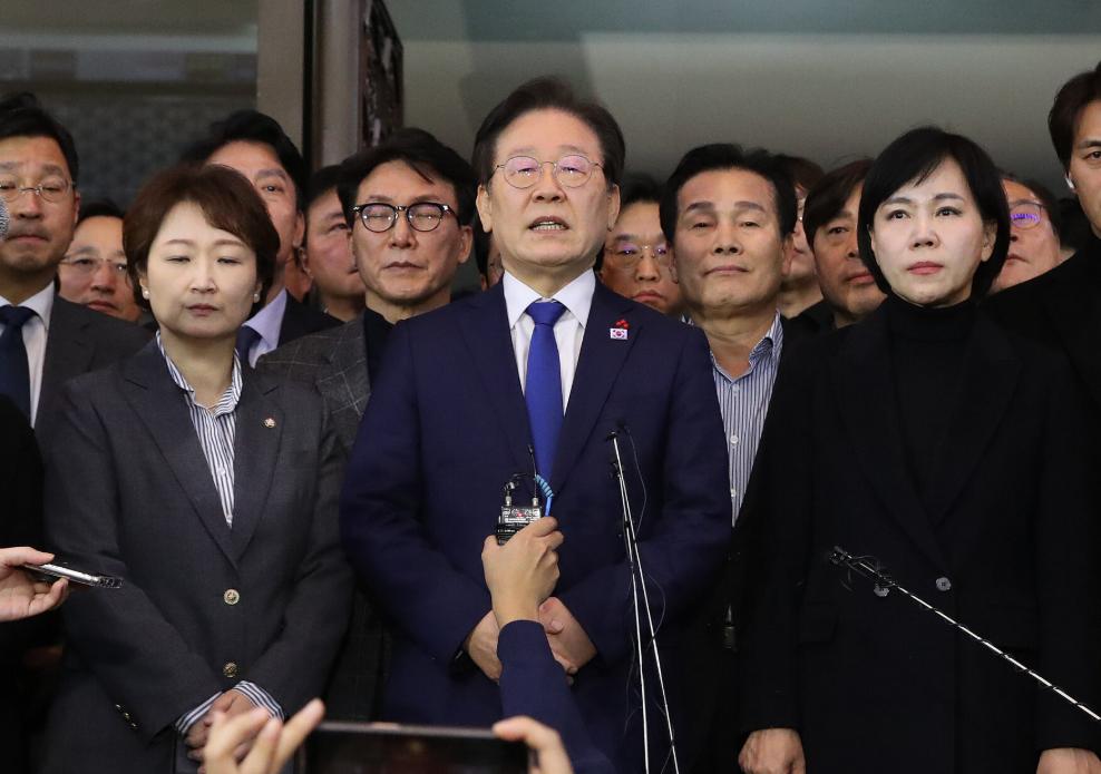 175比2，《刑事诉讼法》修正案强势通过，李在明还没来得及庆祝这场压倒性胜利，后