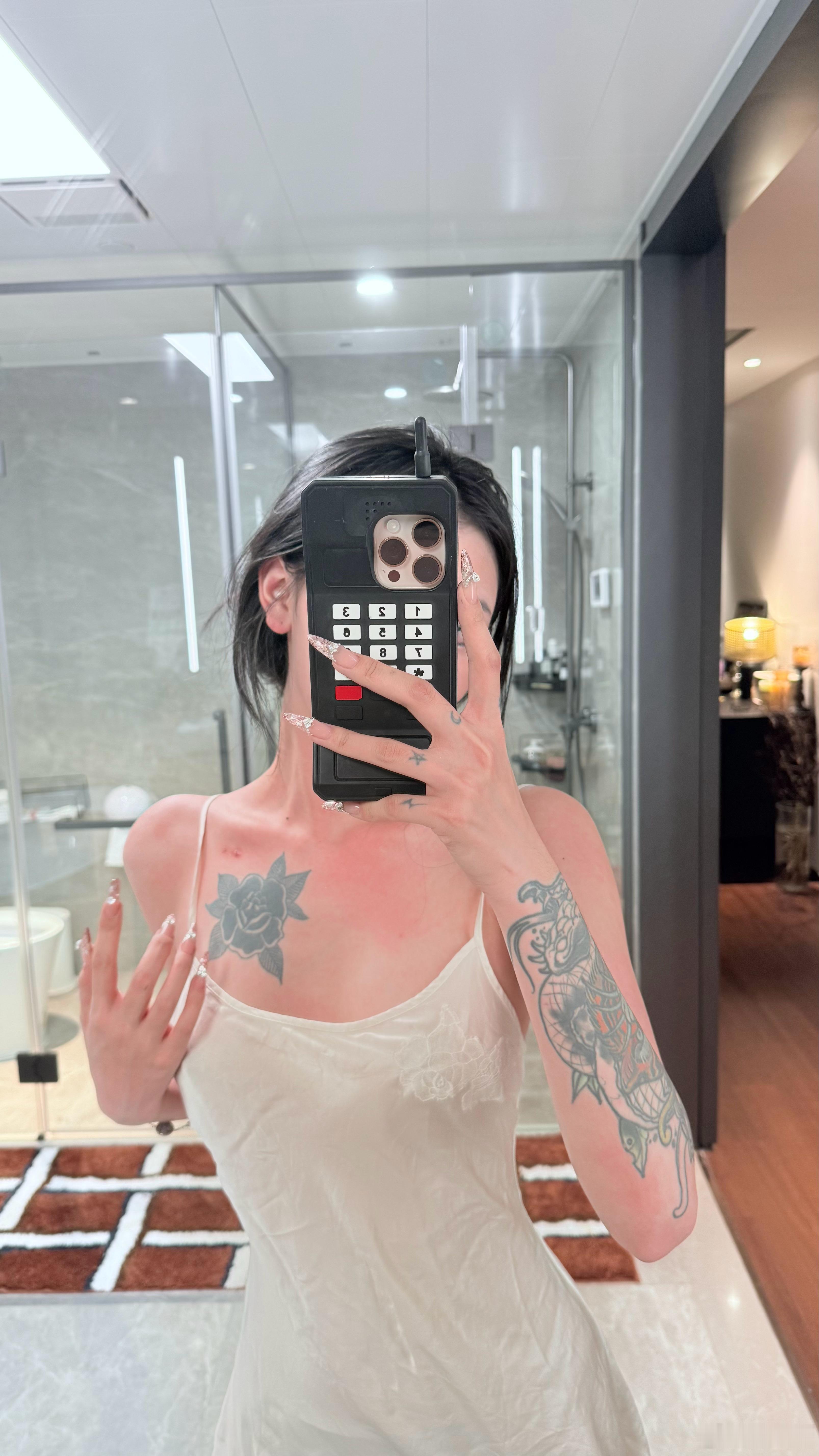 喝完一瓶變色龍了 ​​​