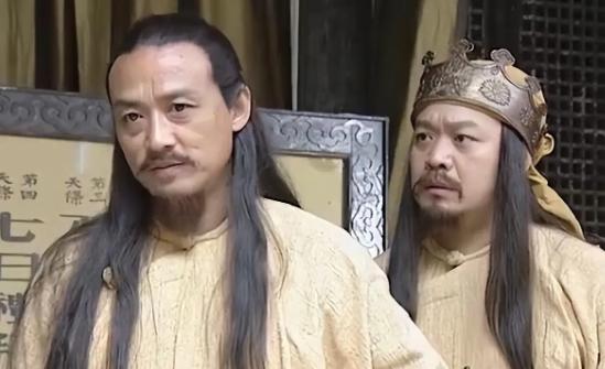 洪秀全生前有一个重口的怪癖，曾国藩撬开他的棺材后，恶心到当场呕吐，还怒骂洪秀全太