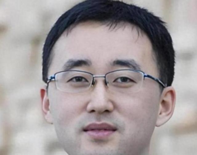 “中国活该被日军欺辱，中国就应该被日本多占领几年！”“郑州大暴雨是报应！活该被淹