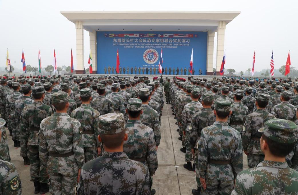 中美两军同场参演，却连“一枪一弹”都没带，地点还选在印尼，这安排确实有讲究。9月