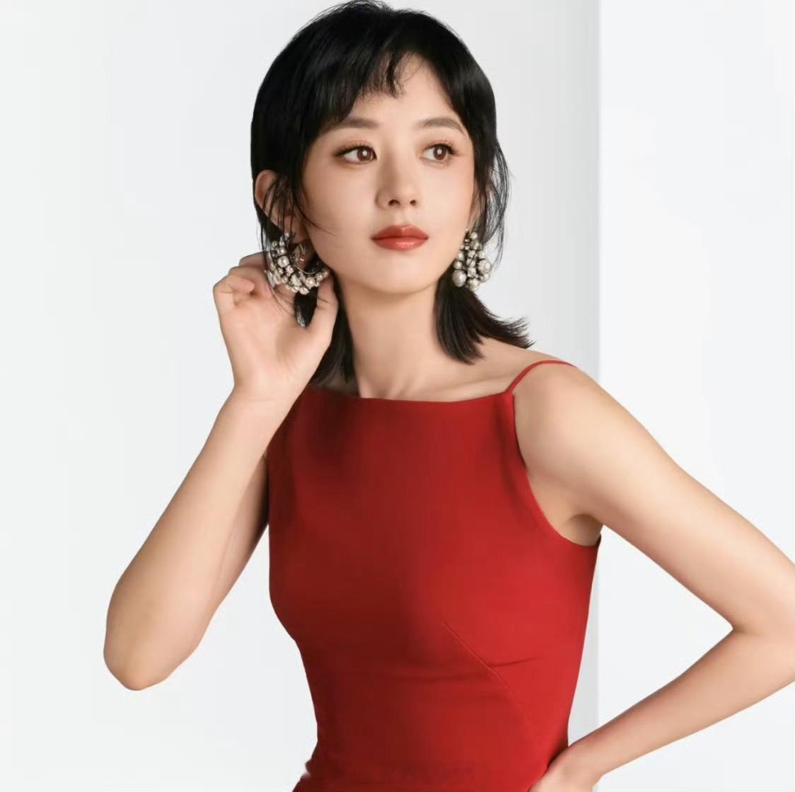 赵丽颖全新纪梵希彩妆大片，表现力如何？ 赵丽颖纪梵希彩妆大片