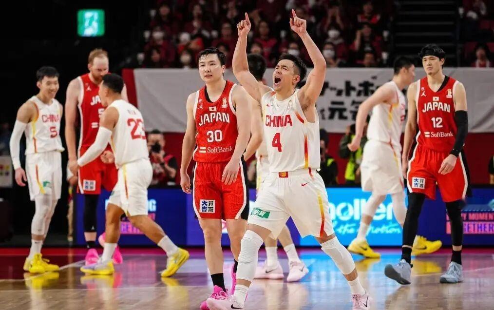 昨天举行的中国男篮集训入队会上，主教练郭士强介绍，本次集训与比赛中，赵继伟为中国