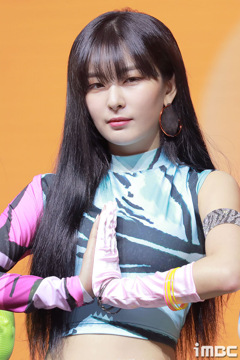 姜涩琪| The ReVe Festival Day 1回归Showcase新闻
