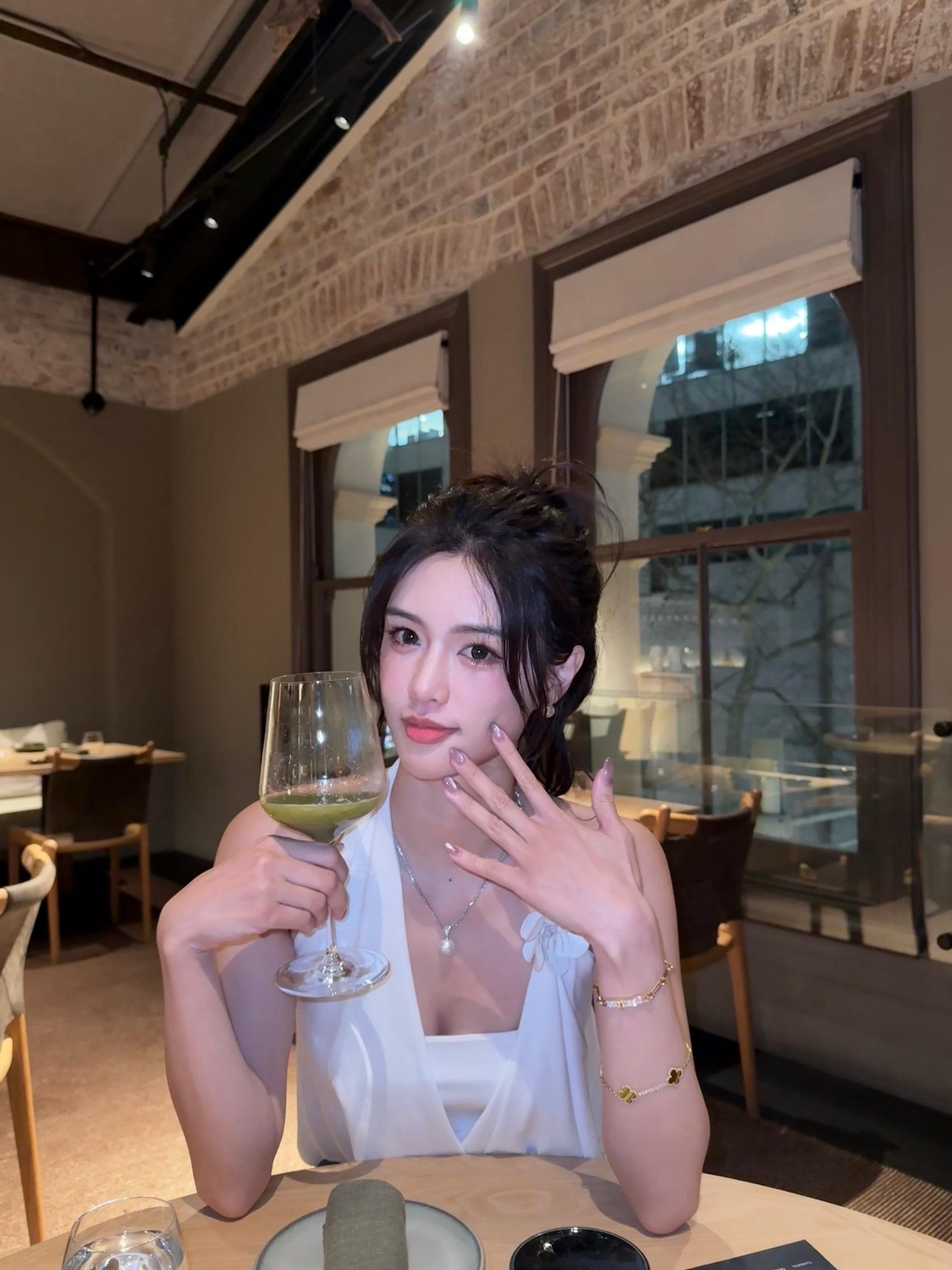 如果再遇到爱的人 记得去拉着TA的手