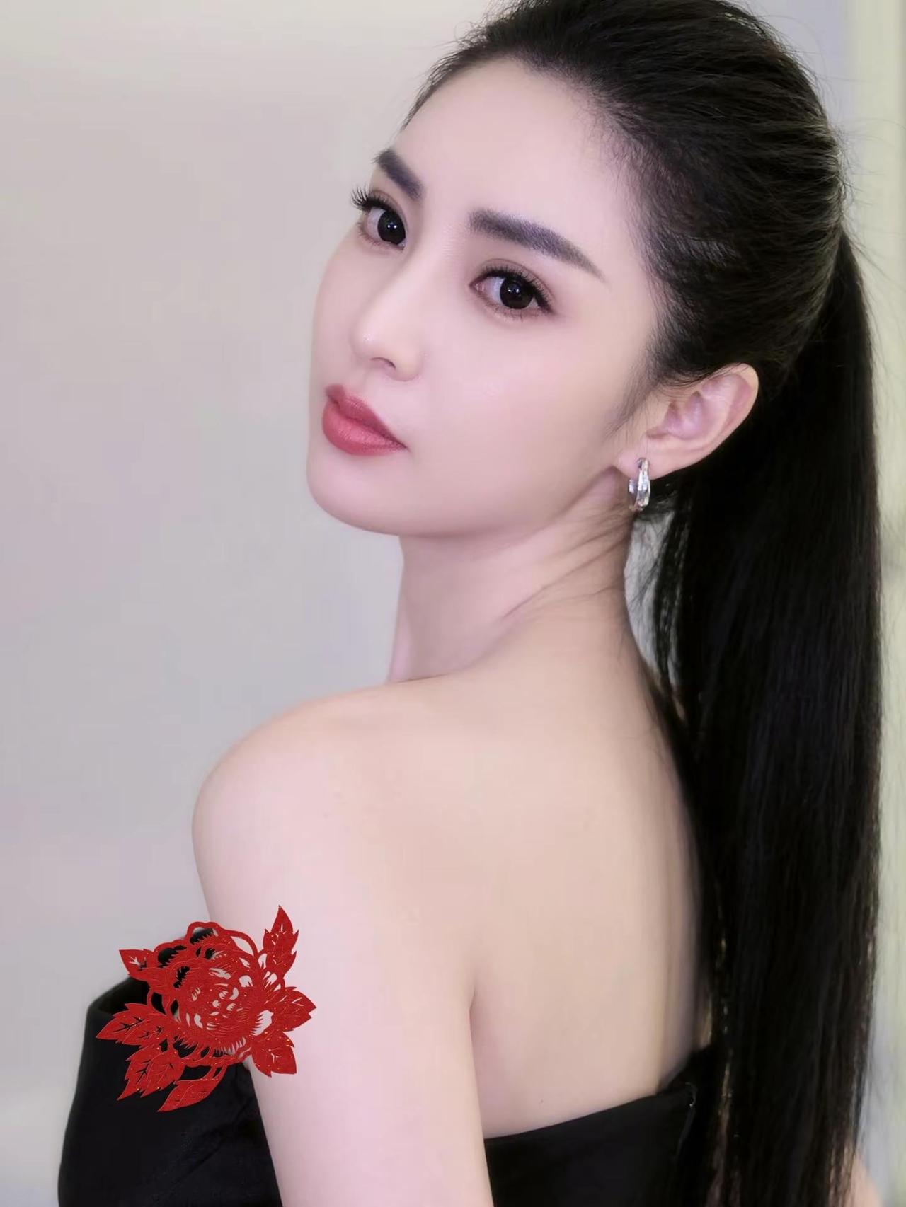 一起野个好身材 性感小性感 好身材就要不断的雕 上热搜