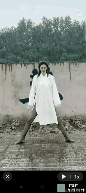 别人痛批伤风败俗，我的关注点不同，我就想知道后面到底是什么字？