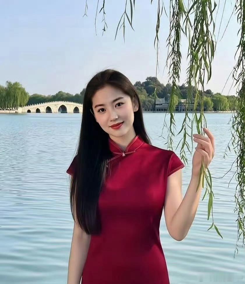 被背叛的谷粒·默斋主人原创议论性散文不知从何时起，供养人世千年的五谷麦粟，悄然褪
