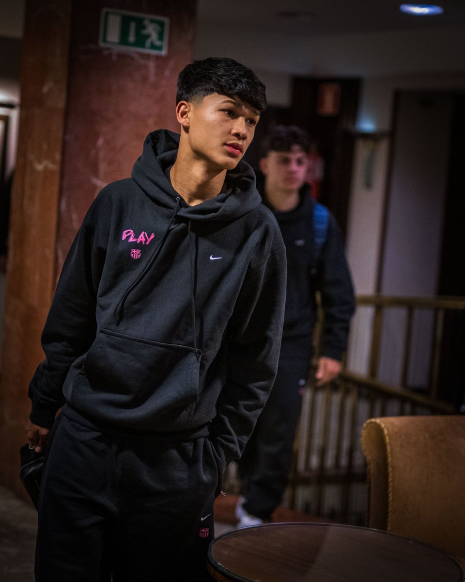 欧冠  🚨🚨🔴🔵德罗·费尔南德斯应该会在本周宣布，而且考虑到时间安排，他