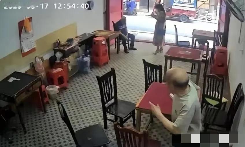 央视网罕见直接硬怼：调解成功不等于处理正确，法律不能一味和稀泥！

连官媒都忍不