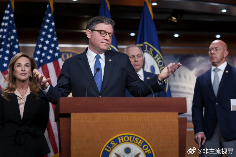 现在的美国人说话，和俄罗斯人说话越来越像了，这两天美国众议院与参议院发起一项投票