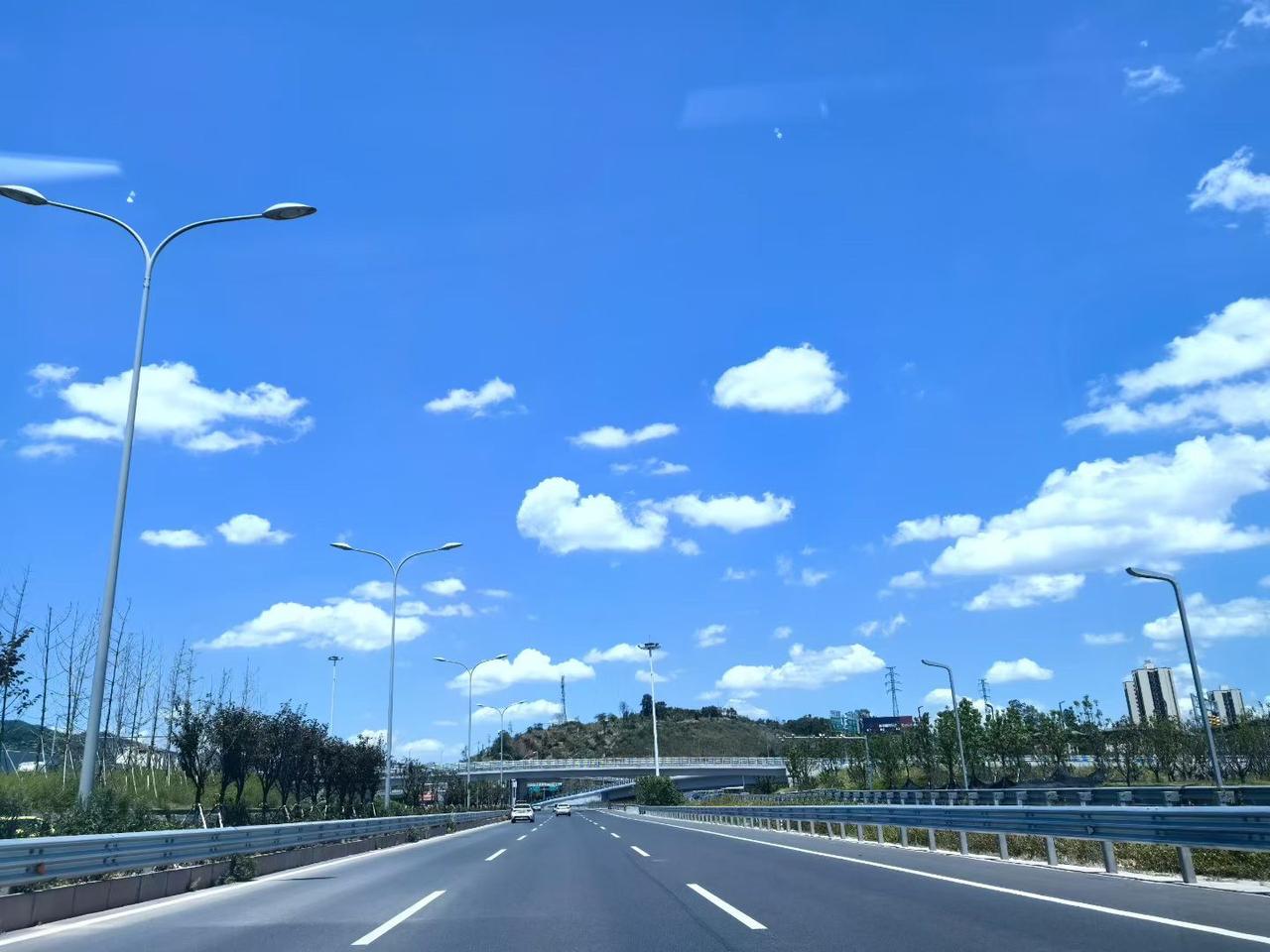 受委托求职：某男·李先生，52岁，汉族，南昌大学本科毕业，江西省赣州市信丰县人，