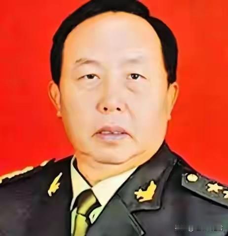 谁敢想，一个从四川走出来的18岁娃子，竟在战场上打出了“丛林猛虎”的威名，甚至4