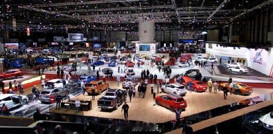 商务部：召开汽车企业座谈会，研究汽车流通消费有关工作。2026年将会同相关部门，